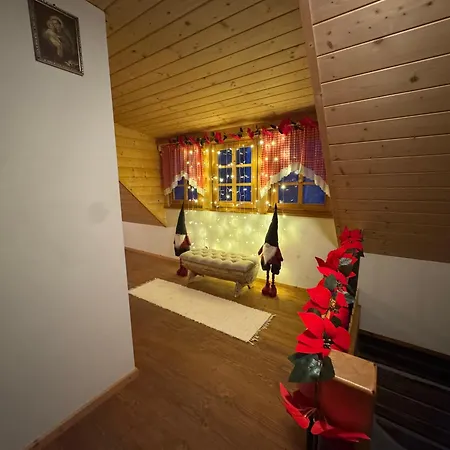 Drevenica U Peta بيت للعطل Heľpa