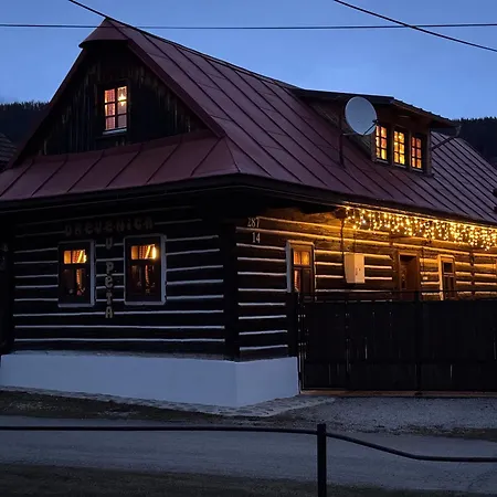 Drevenica U Peta Ferienhaus Heľpa